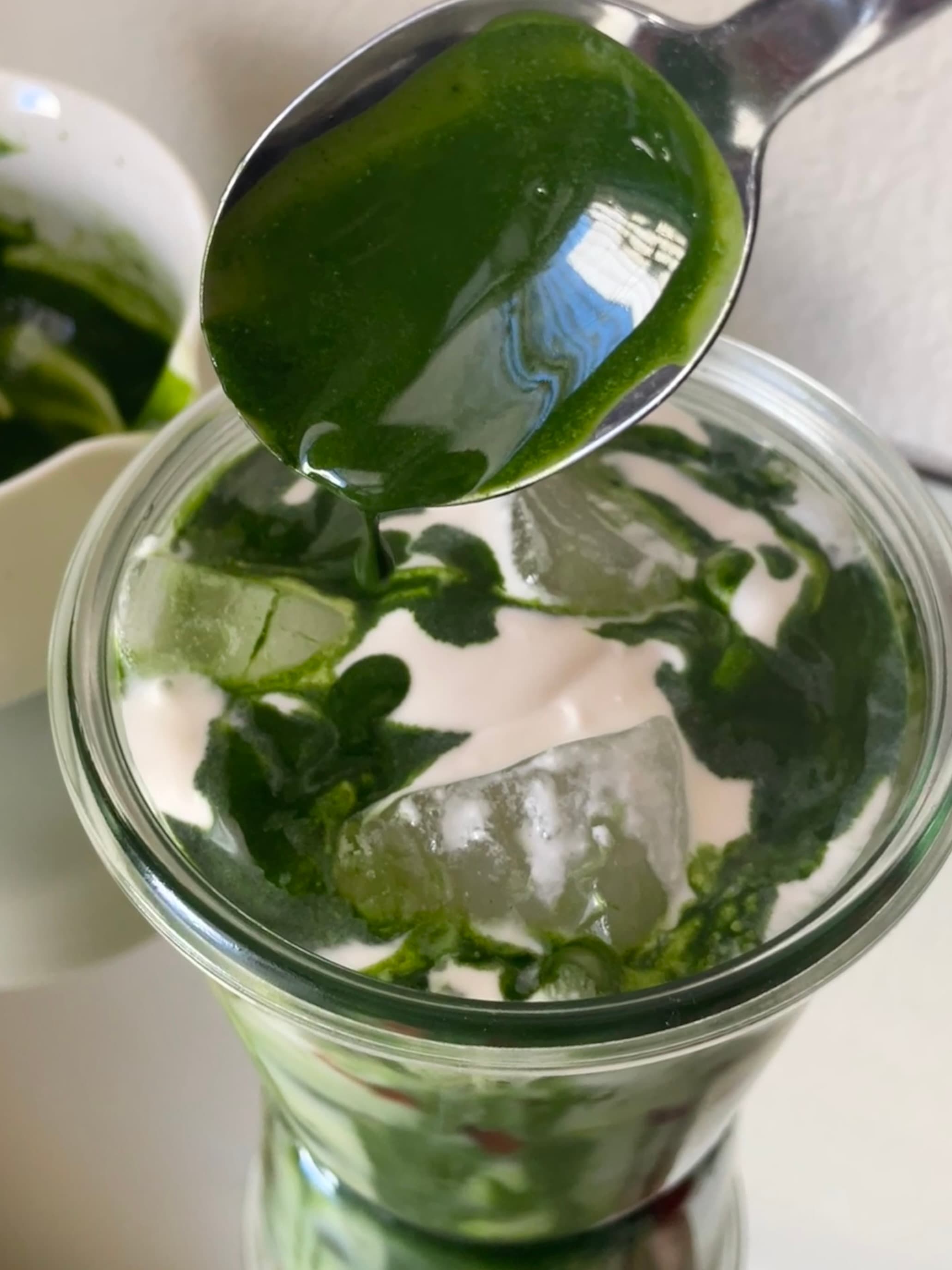 Strawberry Matcha Einspänner photo