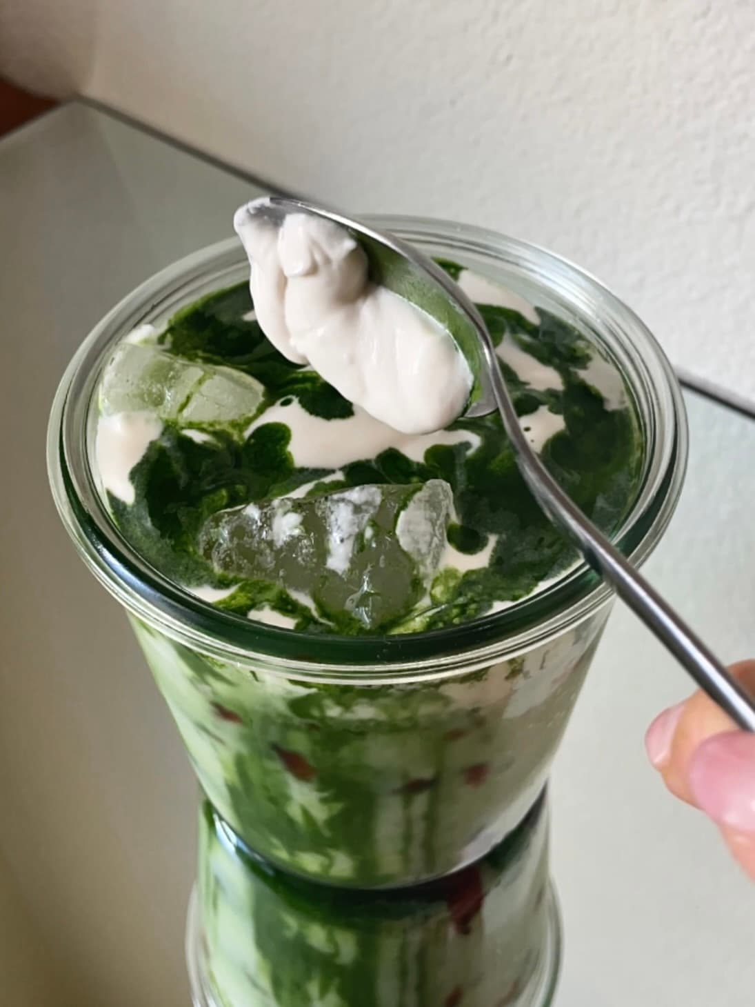 Strawberry Matcha Einspänner